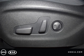 New 2018  Kia Sorento 4d SUV AWD LX at Promax Motors near Davenport, IA