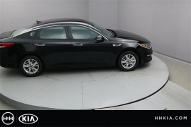 New 2018  Kia Optima 4d Sedan LX at Promax Motors near Davenport, IA