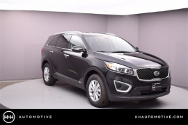 New 2018  Kia Sorento 4d SUV AWD LX at Promax Motors near Davenport, IA