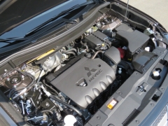 New 2019  Mitsubishi Outlander 4d SUV AWC SE at Promax Motors near Davenport, IA