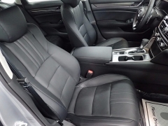 New 2018  Honda Accord Sedan 4d Touring 1&period;5L at Promax Motors near Davenport&comma; IA