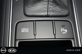 New 2018  Kia Sorento 4d SUV FWD LX at Promax Motors near Davenport, IA