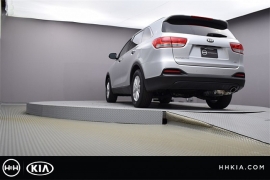 New 2018  Kia Sorento 4d SUV AWD LX at Promax Motors near Davenport, IA