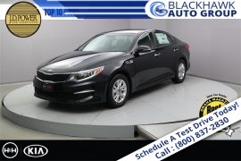 New 2018  Kia Optima 4d Sedan LX at Promax Motors near Davenport, IA
