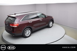 New 2018  Kia Sorento 4d SUV AWD LX at Promax Motors near Davenport, IA