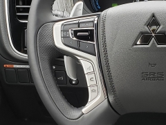 New 2019  Mitsubishi Outlander Plug-In Hybrid 4d SUV AWC SEL at Promax Motors near Davenport, IA