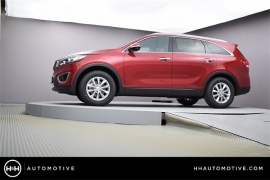 New 2018  Kia Sorento 4d SUV FWD LX at Promax Motors near Davenport, IA