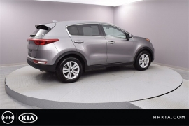New 2018  Kia Sportage 4d SUV FWD LX at Promax Motors near Davenport, IA