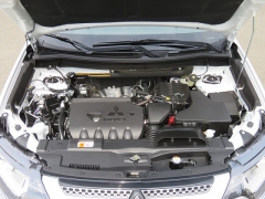 New 2019  Mitsubishi Outlander 4d SUV FWD SE at Promax Motors near Davenport, IA