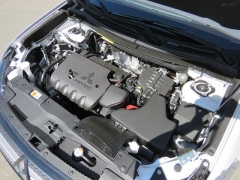 New 2019  Mitsubishi Outlander 4d SUV AWC SE at Promax Motors near Davenport, IA