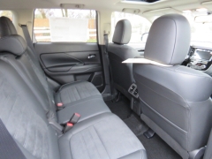 New 2019  Mitsubishi Outlander 4d SUV AWC SE at Promax Motors near Davenport, IA