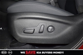 New 2018  Kia Sorento 4d SUV FWD LX at Promax Motors near Davenport, IA