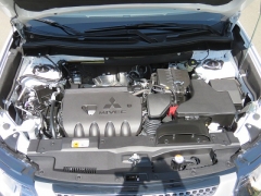 New 2019  Mitsubishi Outlander 4d SUV FWD ES at Promax Motors near Davenport, IA