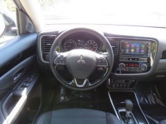 New 2019  Mitsubishi Outlander 4d SUV AWC SE at Promax Motors near Davenport, IA