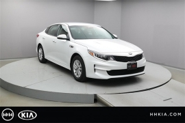 New 2018  Kia Optima 4d Sedan LX at Promax Motors near Davenport, IA