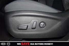 New 2018  Kia Sorento 4d SUV AWD LX at Promax Motors near Davenport, IA