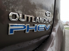 New 2019  Mitsubishi Outlander Plug-In Hybrid 4d SUV AWC GT at Promax Motors near Davenport, IA