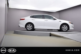 New 2018  Kia Optima 4d Sedan LX at Promax Motors near Davenport, IA