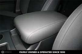 New 2018  Kia Sorento 4d SUV AWD LX at Promax Motors near Davenport, IA