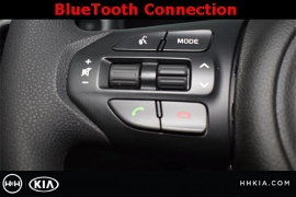 New 2018  Kia Sorento 4d SUV FWD LX at Promax Motors near Davenport, IA