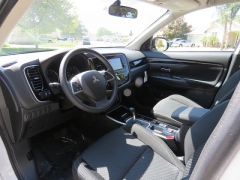 New 2019  Mitsubishi Outlander 4d SUV FWD ES at Promax Motors near Davenport, IA