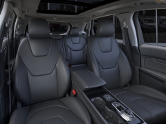 New 2020  Ford Edge 4d SUV AWD Titanium at Promax Motors near Davenport, IA