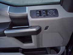 New 2019  Ford F-150 4WD SuperCrew Lariat 5 1/2 at Promax Motors near Davenport, IA