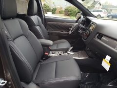 New 2019  Mitsubishi Outlander Plug-In Hybrid 4d SUV AWC GT at Promax Motors near Davenport, IA