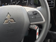 New 2019  Mitsubishi Outlander 4d SUV FWD ES at Promax Motors near Davenport, IA