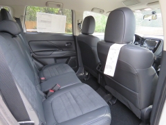 New 2019  Mitsubishi Outlander 4d SUV FWD SE at Promax Motors near Davenport, IA