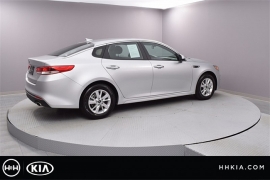 New 2018  Kia Optima 4d Sedan LX at Promax Motors near Davenport, IA
