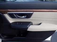 New 2018  Honda CR-V 4d SUV AWD EX at Promax Motors near Davenport, IA