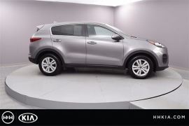 New 2018  Kia Sportage 4d SUV FWD LX at Promax Motors near Davenport, IA
