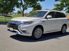 New 2019  Mitsubishi Outlander Plug-In Hybrid 4d SUV AWC GT at Promax Motors near Davenport, IA