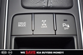 New 2018  Kia Sorento 4d SUV AWD LX at Promax Motors near Davenport, IA