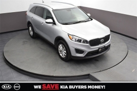 New 2018  Kia Sorento 4d SUV AWD LX V6 at Promax Motors near Davenport, IA