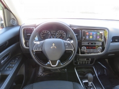 New 2019  Mitsubishi Outlander 4d SUV FWD SE at Promax Motors near Davenport, IA