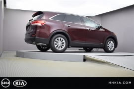 New 2018  Kia Sorento 4d SUV AWD LX at Promax Motors near Davenport, IA