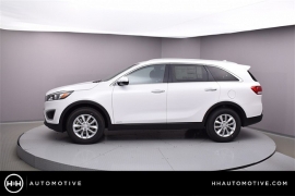 New 2018  Kia Sorento 4d SUV AWD LX at Promax Motors near Davenport, IA