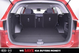 New 2018  Kia Sorento 4d SUV FWD LX at Promax Motors near Davenport, IA