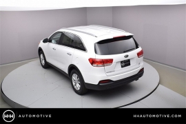 New 2018  Kia Sorento 4d SUV AWD LX at Promax Motors near Davenport, IA