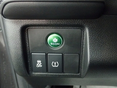 New 2018  Honda HR-V 4d SUV AWD EX at Promax Motors near Davenport, IA