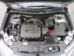 New 2019  Mitsubishi Outlander 4d SUV AWC SE at Promax Motors near Davenport, IA