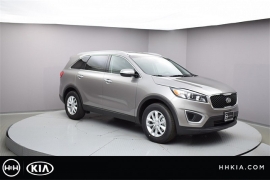 New 2018  Kia Sorento 4d SUV FWD LX at Promax Motors near Davenport, IA