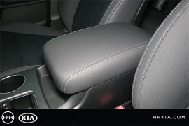 New 2018  Kia Sorento 4d SUV FWD LX at Promax Motors near Davenport, IA