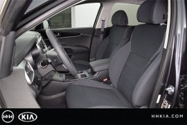 New 2018  Kia Sorento 4d SUV FWD LX at Promax Motors near Davenport, IA