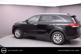 New 2018  Kia Sorento 4d SUV AWD LX at Promax Motors near Davenport, IA