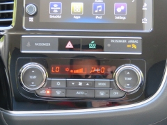 New 2019  Mitsubishi Outlander 4d SUV AWC SE at Promax Motors near Davenport, IA