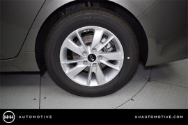 New 2018  Kia Optima 4d Sedan LX at Promax Motors near Davenport, IA