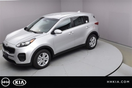 New 2018  Kia Sportage 4d SUV FWD LX at Promax Motors near Davenport, IA